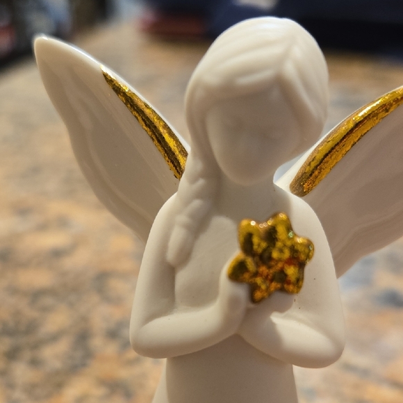 HMK White Angel Figurines Set - Picture 9 of 12